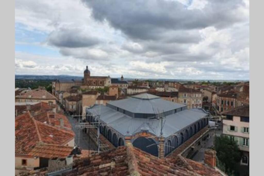Appartement Exceptionnel 4 Etoiles Hyper Centre Albi 65 M2 Au 4Eme Etage Sans Ascenseur Avec Une Tour Du 12Eme Siecle Exteriér fotografie